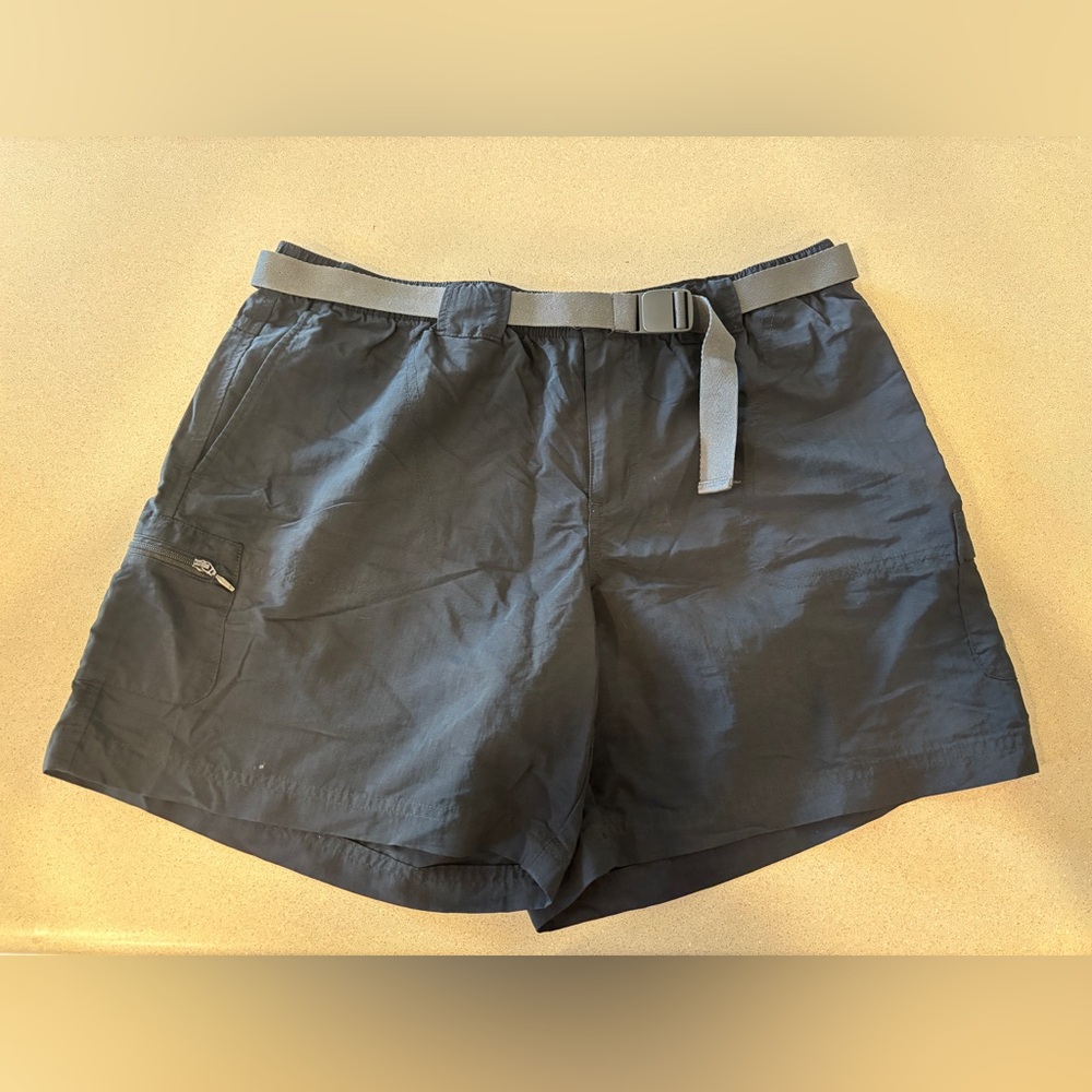 Columbia Black and Gray Athletic Shorts Lightweight Quick-Drying